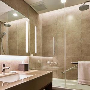 Habitación Deluxe con 2 Camas Individuales en Pisos Superiores